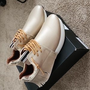 SHU SHOP PEPA SNEAKERS